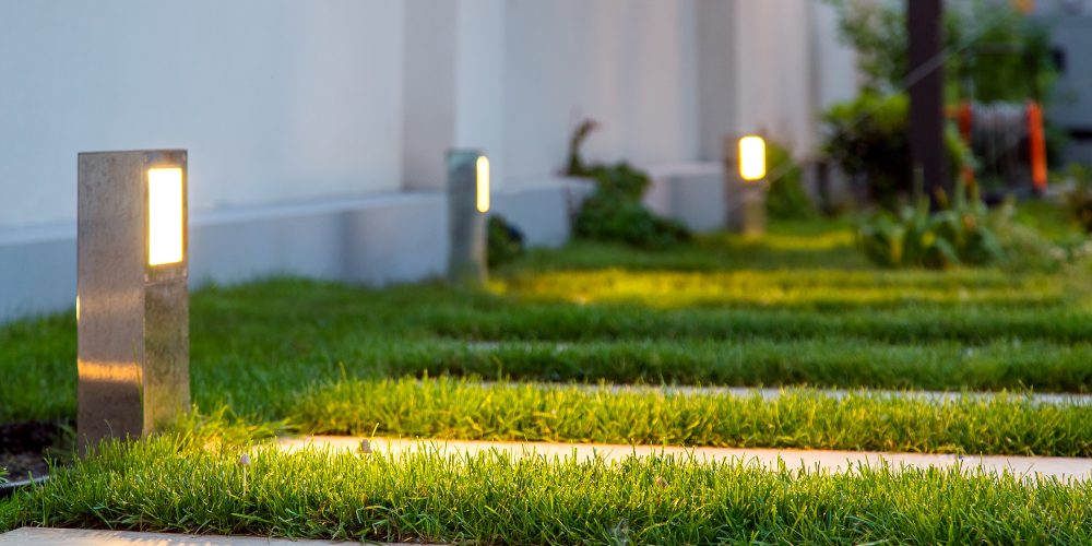 Ground,Lantern,Lighting,Marble,Walkway,In,The,Evening,Park,With Ground Lantern Lighting Marble Walkway In The Evening Park With